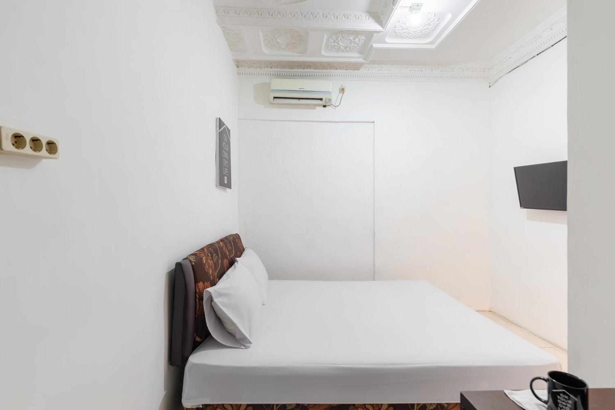 Oyo Life 2108 Griya Aisyah Residence Surabaya Eksteriør billede